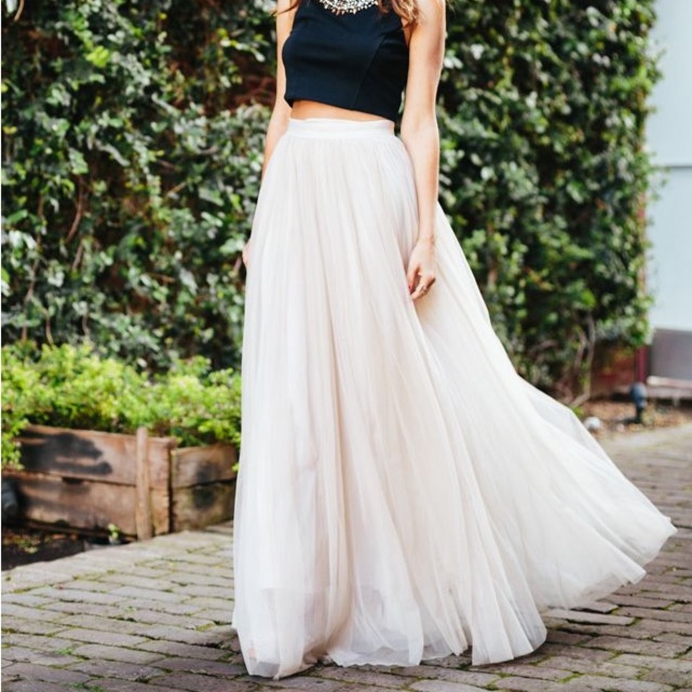 Dotted Glitter Maxi Skirts Tulle By Jump Apparel Size 7/8